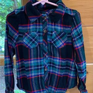 Super soft boys old navy plaid flannel. Size 5t.